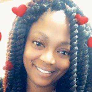 Meet your Posher, Jenn